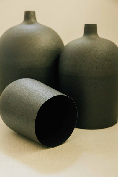 Black Katarina Vase | 3 Sizes